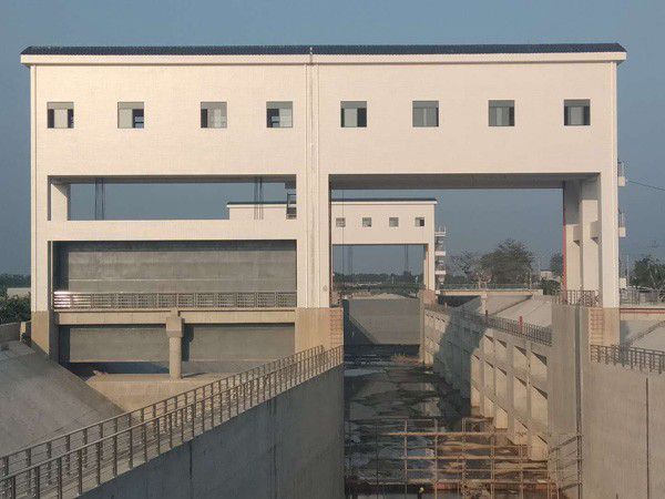乐清市河坝闸门生产中作用和应用
