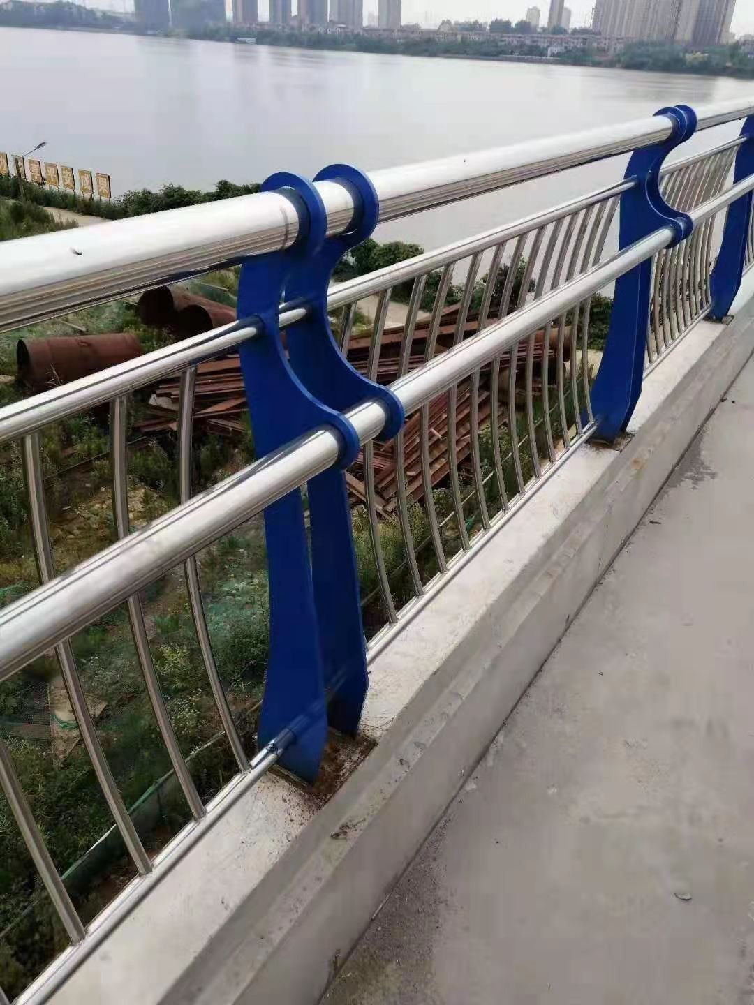 喷塑护栏立柱 喷塑护栏立柱