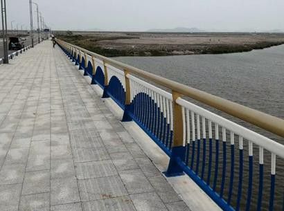 延边朝鲜族汪清县桥梁灯光护栏是怎么更换的