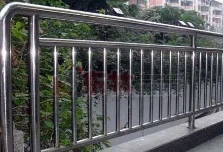 江门江海区不锈钢复合管护栏价格弱稳运行