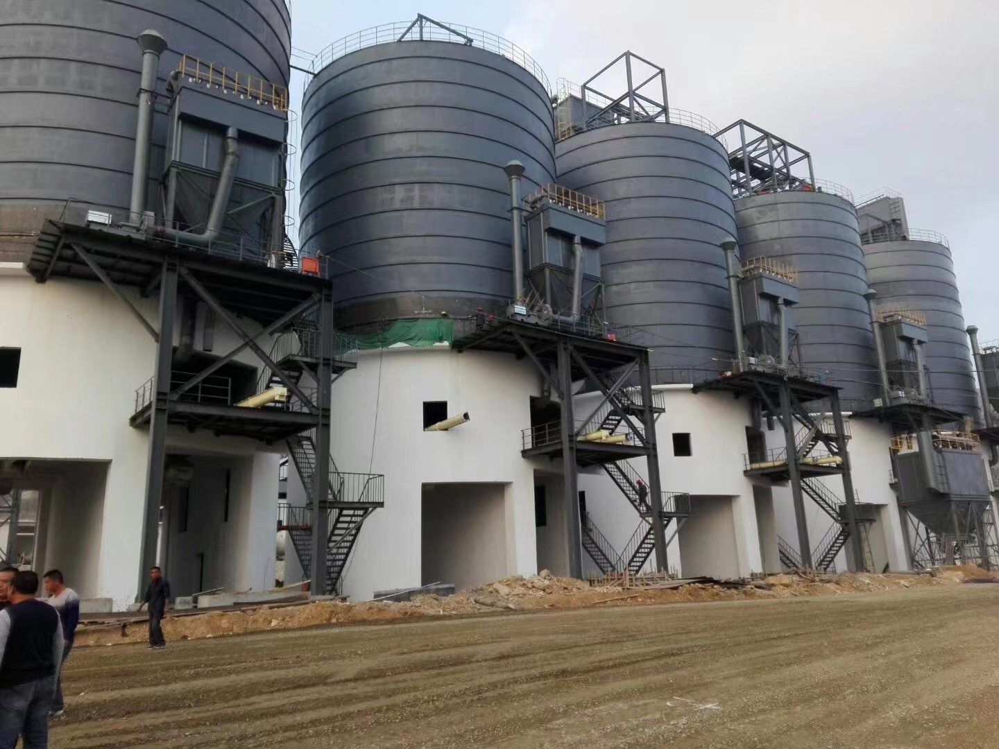 长沙县玉米钢板仓提高质量找到了新的途径