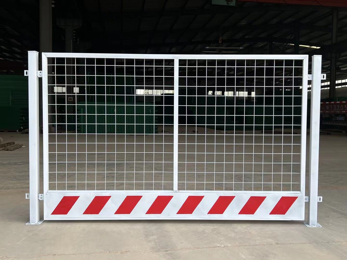 呼伦贝尔扎赉诺尔区双边丝式护栏网使用安装注意事项