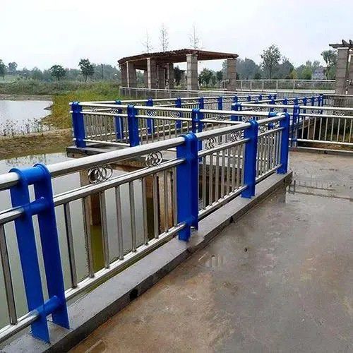 长春不锈钢复合管桥梁护栏景观栏杆管根据质量的要求进行选用