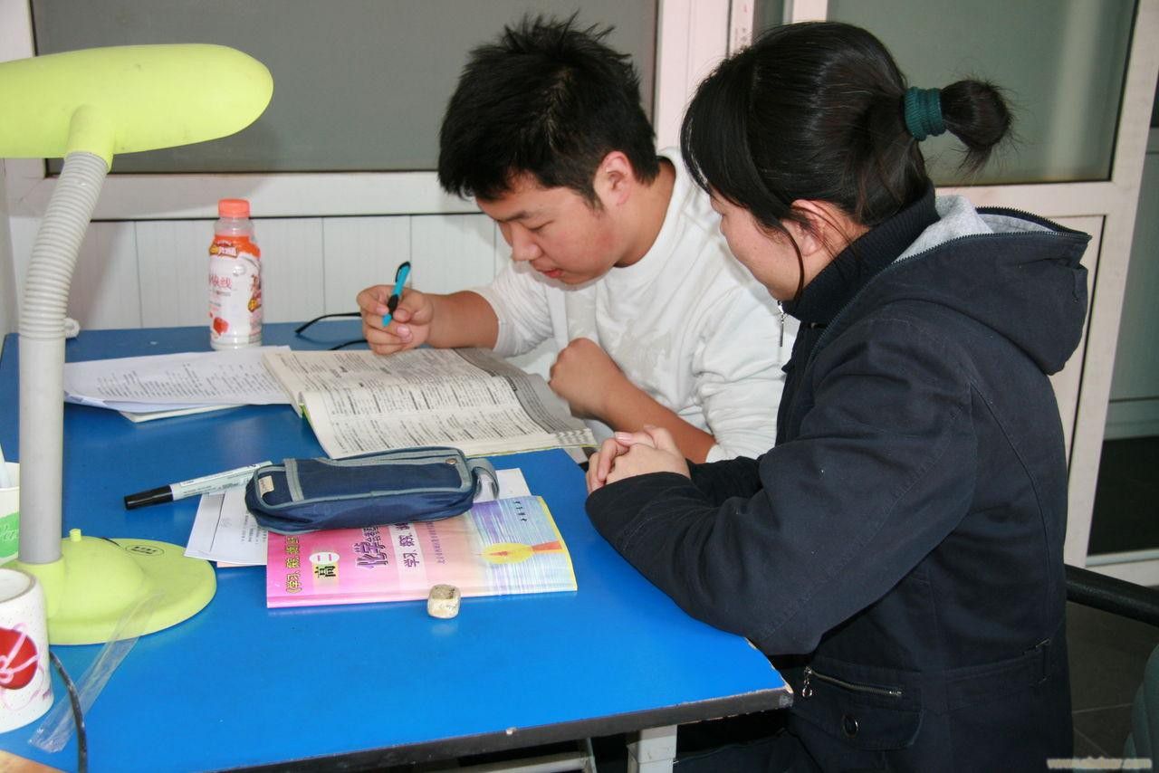 深圳市高中化学家教收费标准