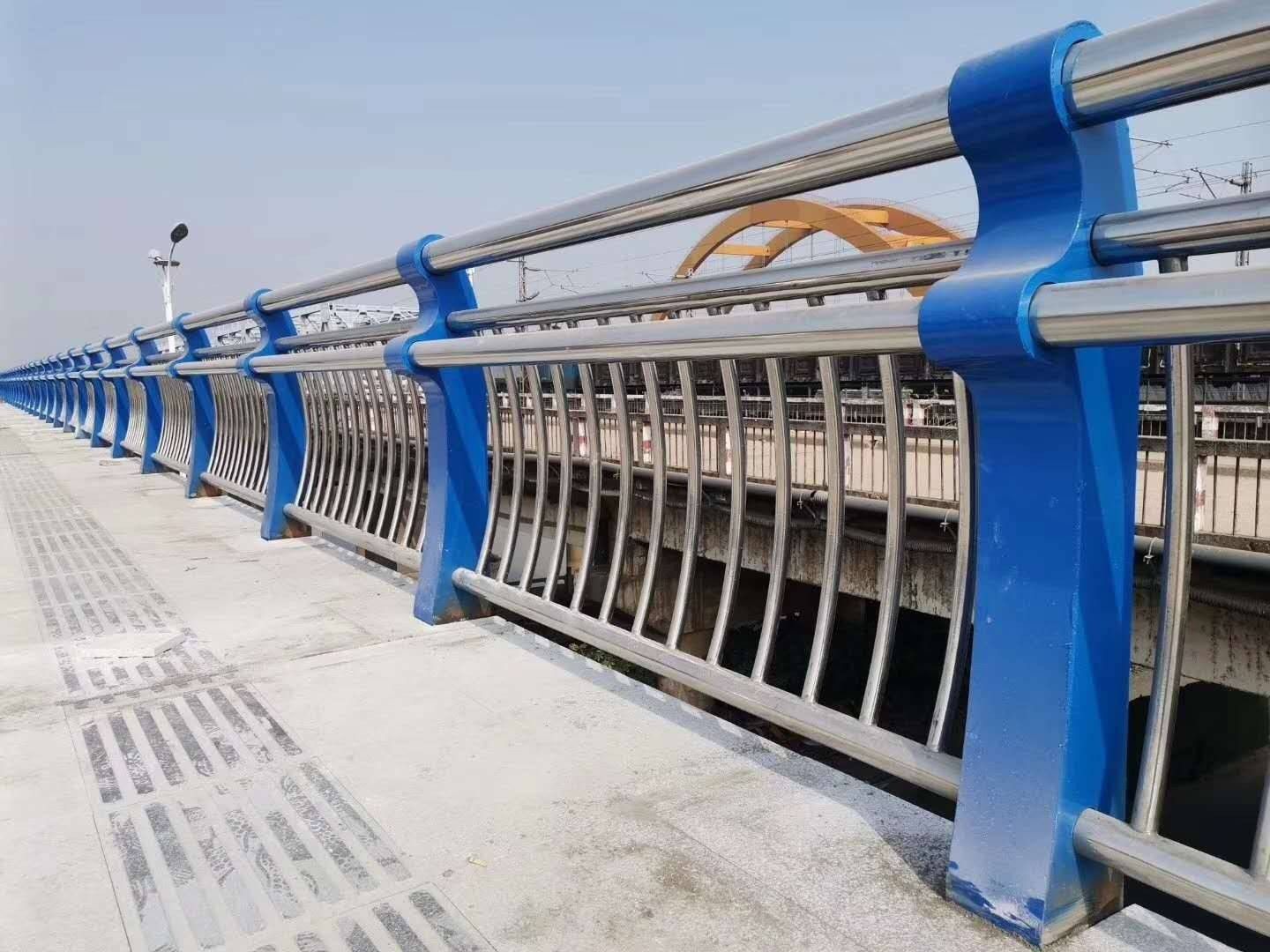 东莞铝合金桥梁护栏