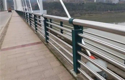 天津铝合金桥梁防撞护栏