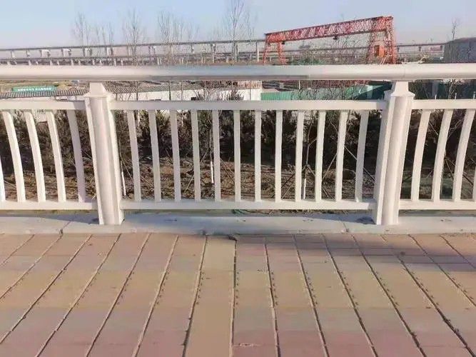 黄南藏族自治州铝合金桥梁护栏厂家