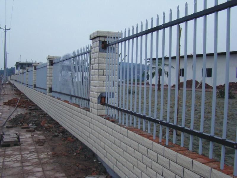 大连铁艺栏杆护栏化学处理包括几个步骤