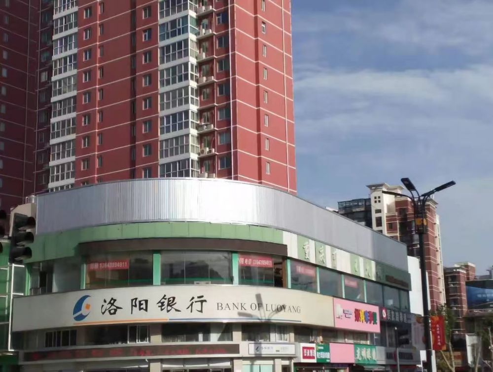 晋州三面翻广告牌